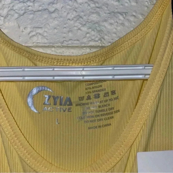 Zyia Sunlight  Premium Tank - Picture 4 of 4